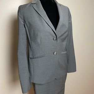 Talbots 2 Petite skirt suit set gray polka dot lined